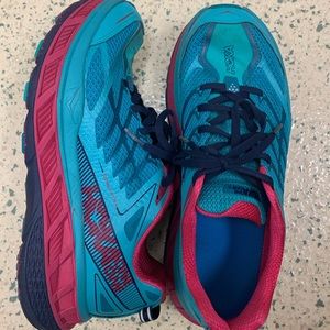 EUC Women’s HOKA One One
